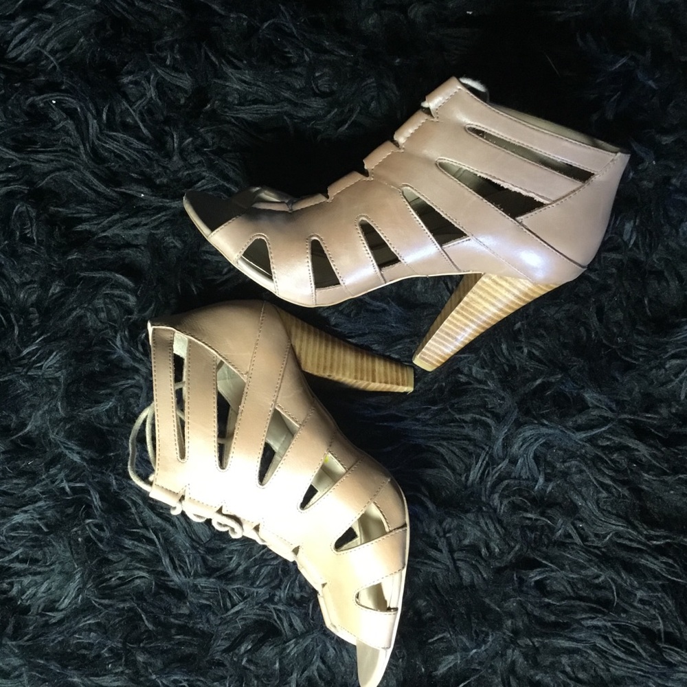 BCBG generation Sandals